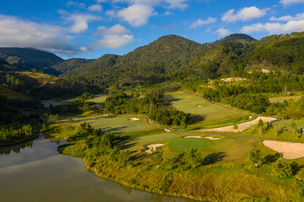 Grassy Creek, NC, Burnsville, NC, Dream Mountain Realty, NC real estate, NC realtors, NC real estate agents, aerial,view,of,a,beautiful,green,golf,course,with,lake